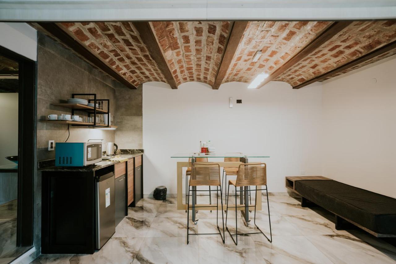 M65 Luxury Apartments Кордова Екстер'єр фото