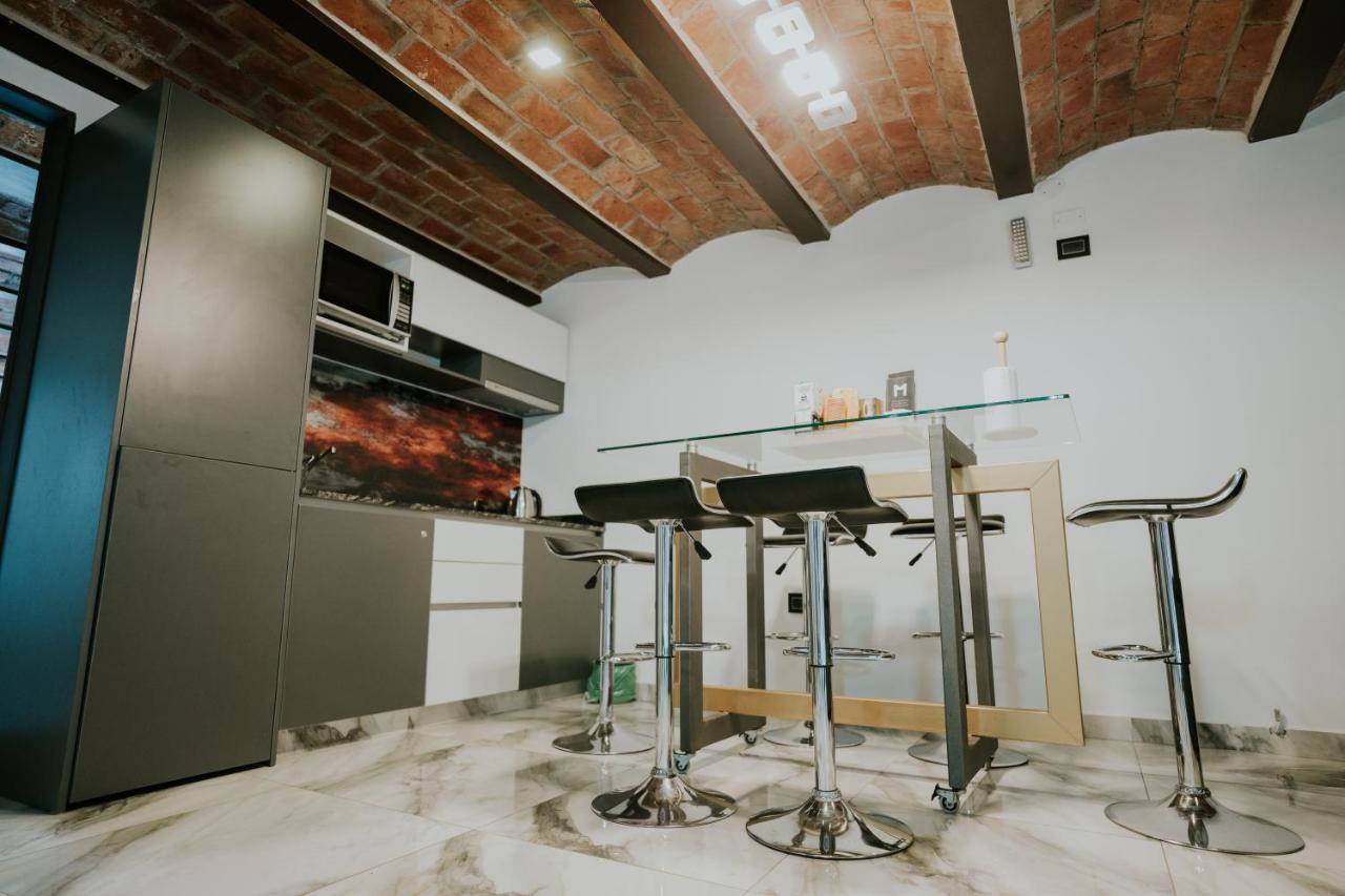 M65 Luxury Apartments Кордова Екстер'єр фото