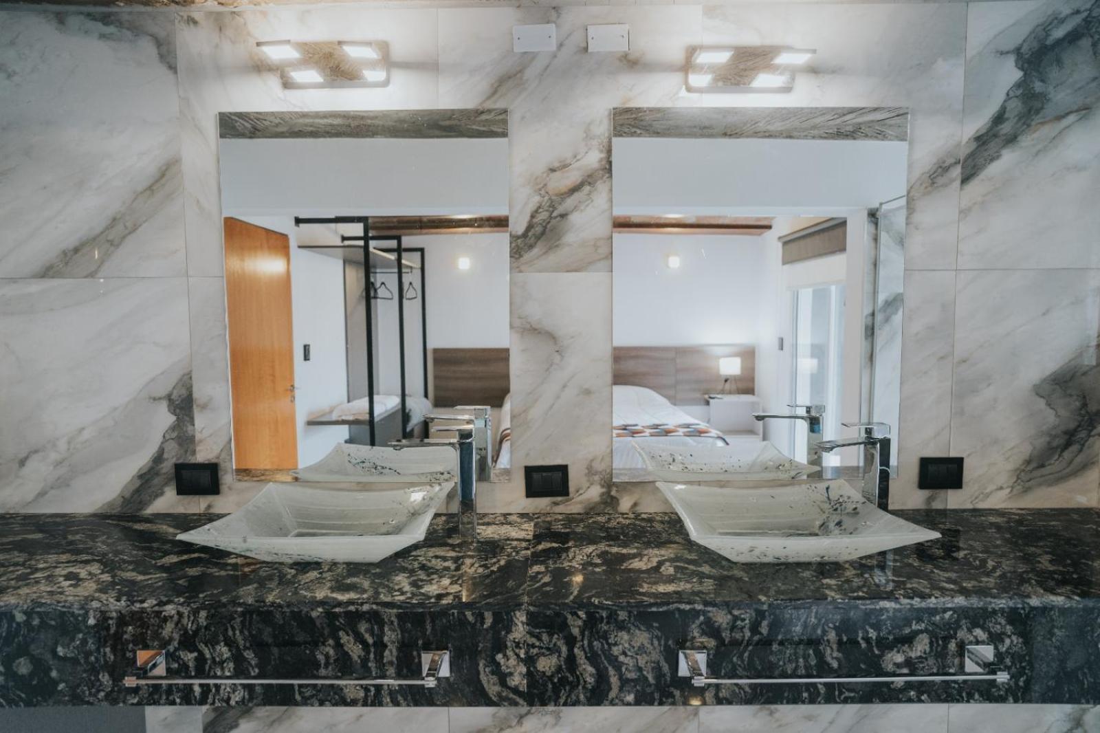 M65 Luxury Apartments Кордова Екстер'єр фото